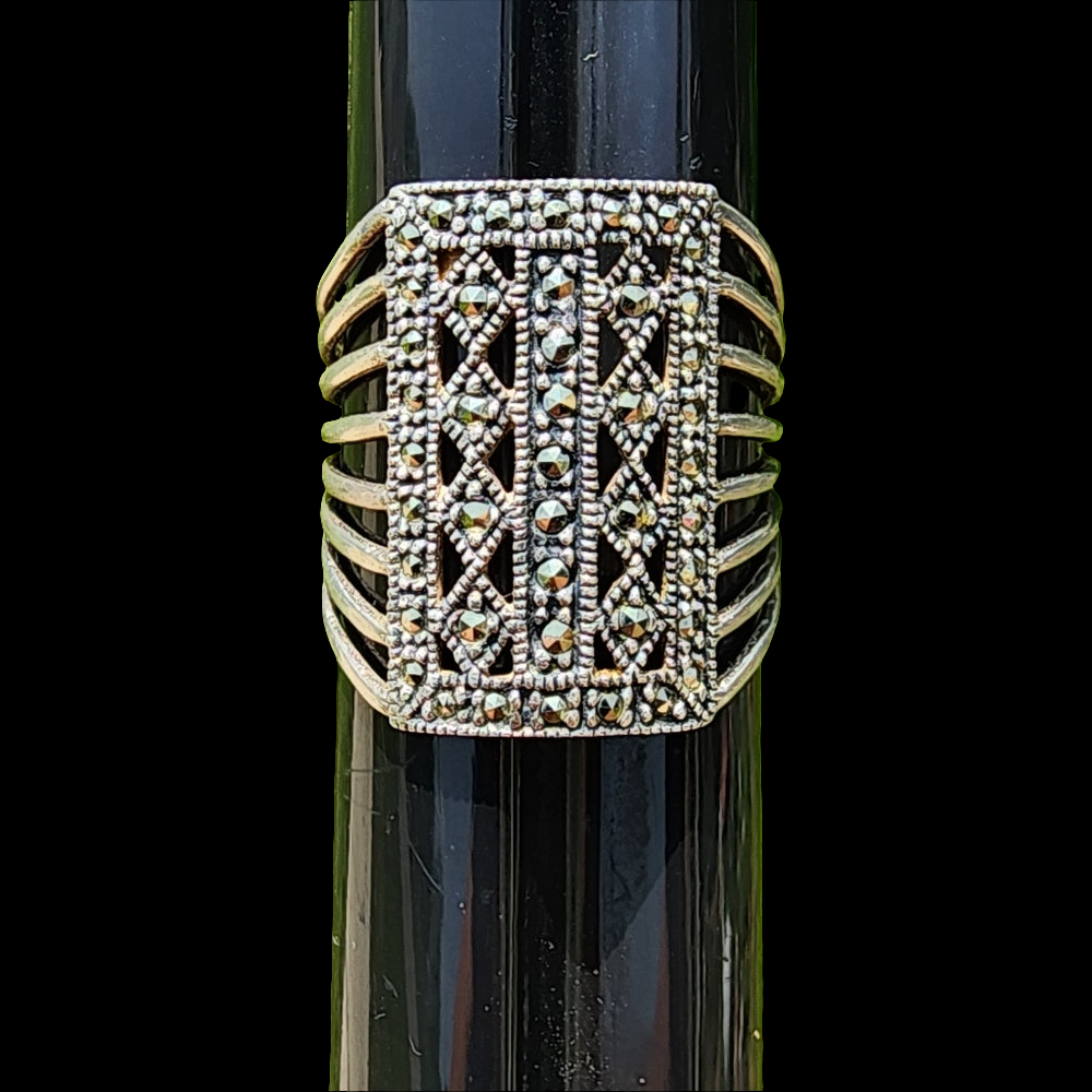 Sterling silver large marcasite ring size 11.5 unisex