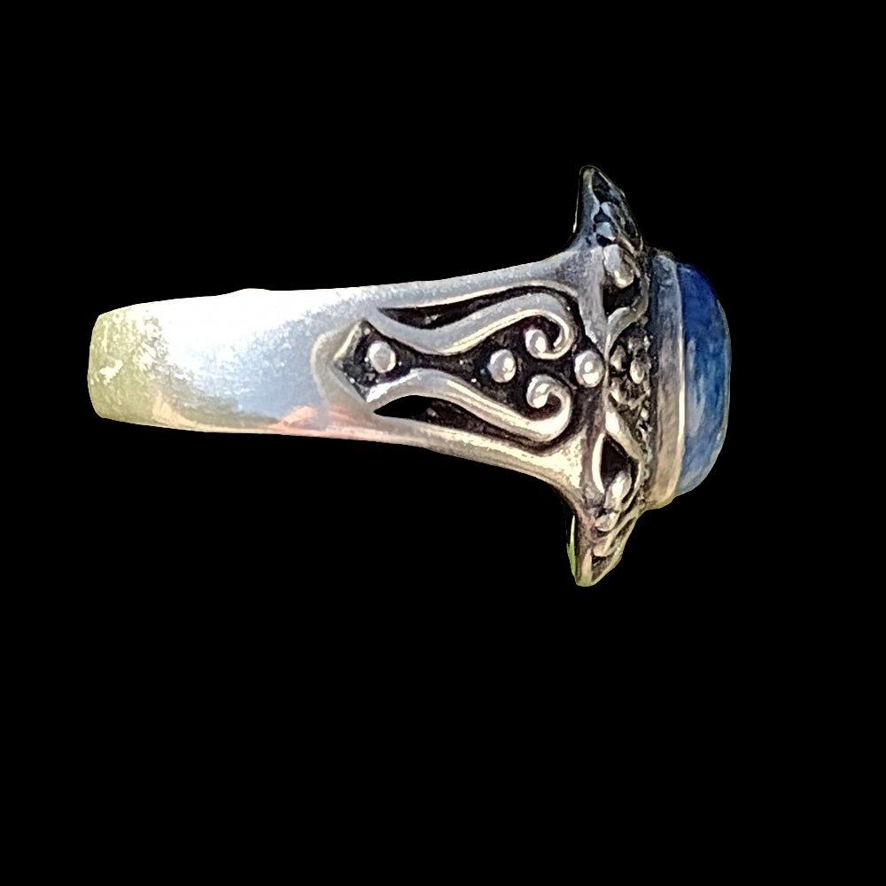 Sterling silver ring by Reliious by Carolyn Pollack size 7.75 blue stone jewelry