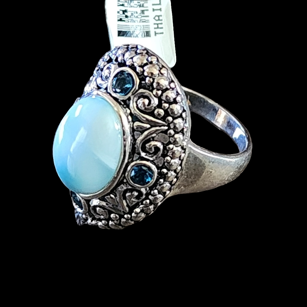 Sterling silver blue stones ring like new ring size 9.5