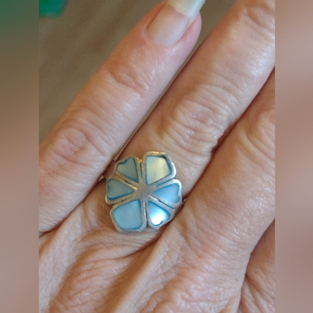 Mother of pearl Sterling silver blue mother of pearl vintage ring size 6.5