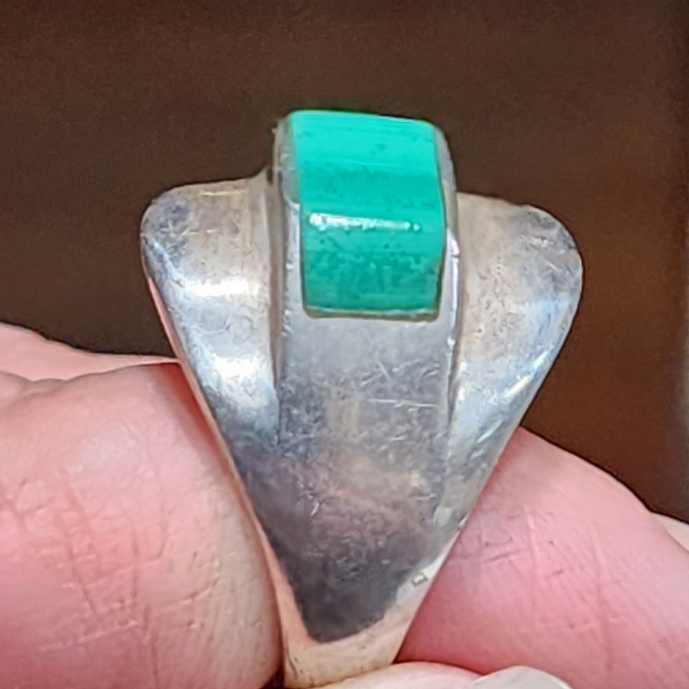 Vintage Mexican sterling silver ring with malachite size 9 unisex