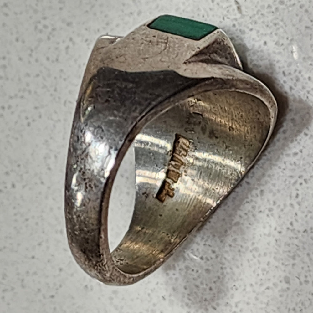 Vintage Mexican sterling silver ring with malachite size 9 unisex