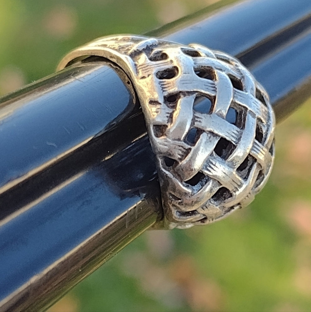 Vintage sterling silver basket weave Dome top ring size 7