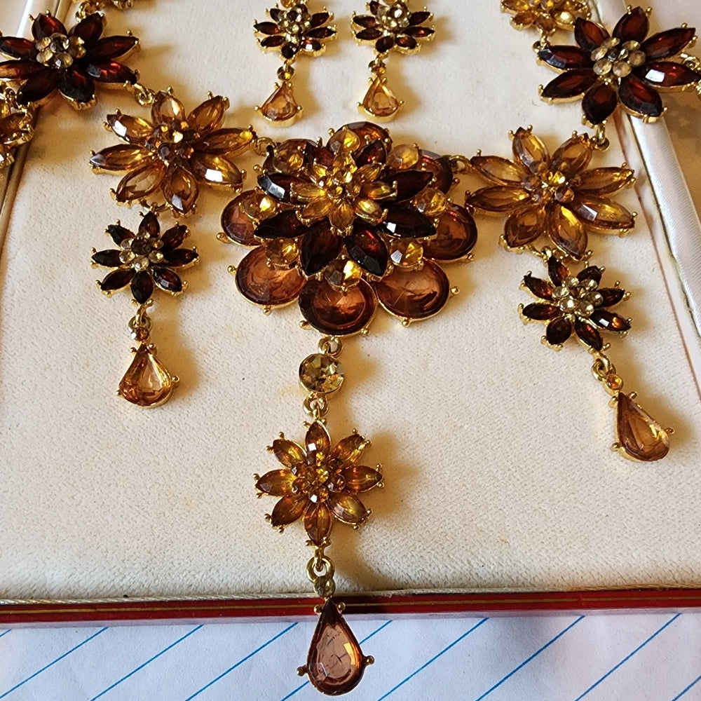 Floral Rhinestone necklace and earring set