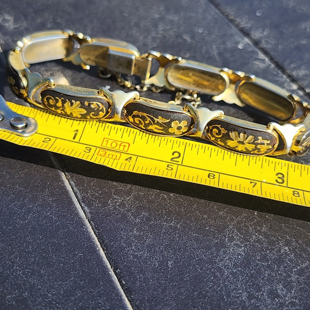 Vintage Damascene bracelet with floral design