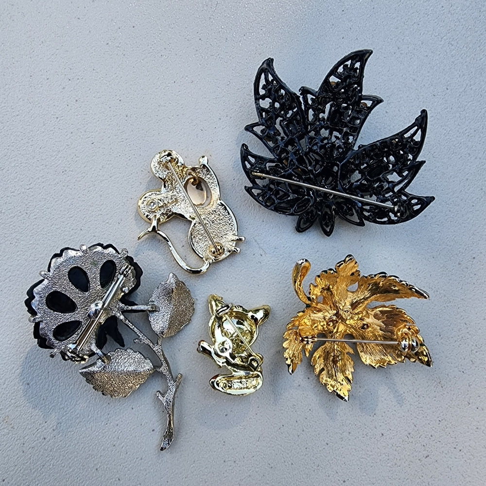 Lot  costume jewelry fashion pens designer Gerrys Sarah Coventry brooch pins