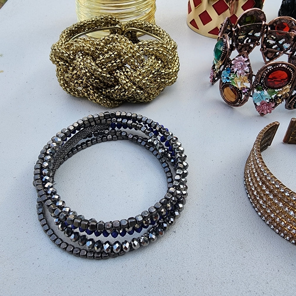 Jewelry lot bracelets Bangle cuff stretch mostly gold tone 10pc
