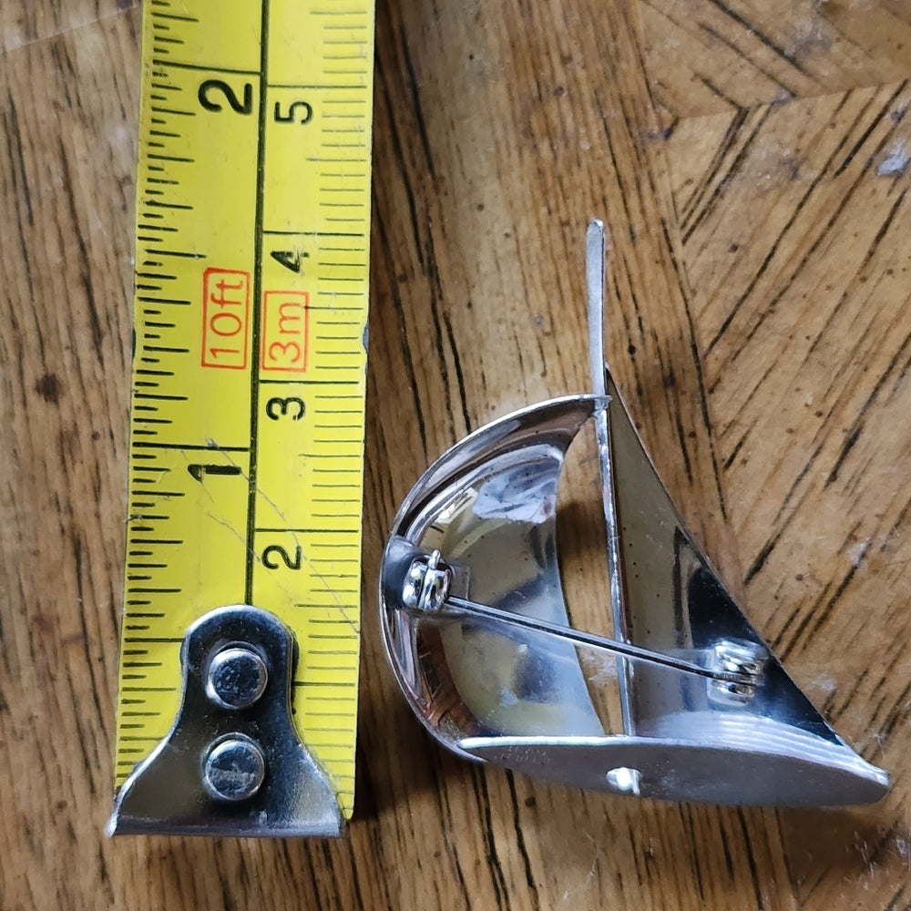 Vintage Beau sterling silver sailboat boat brooch pin
