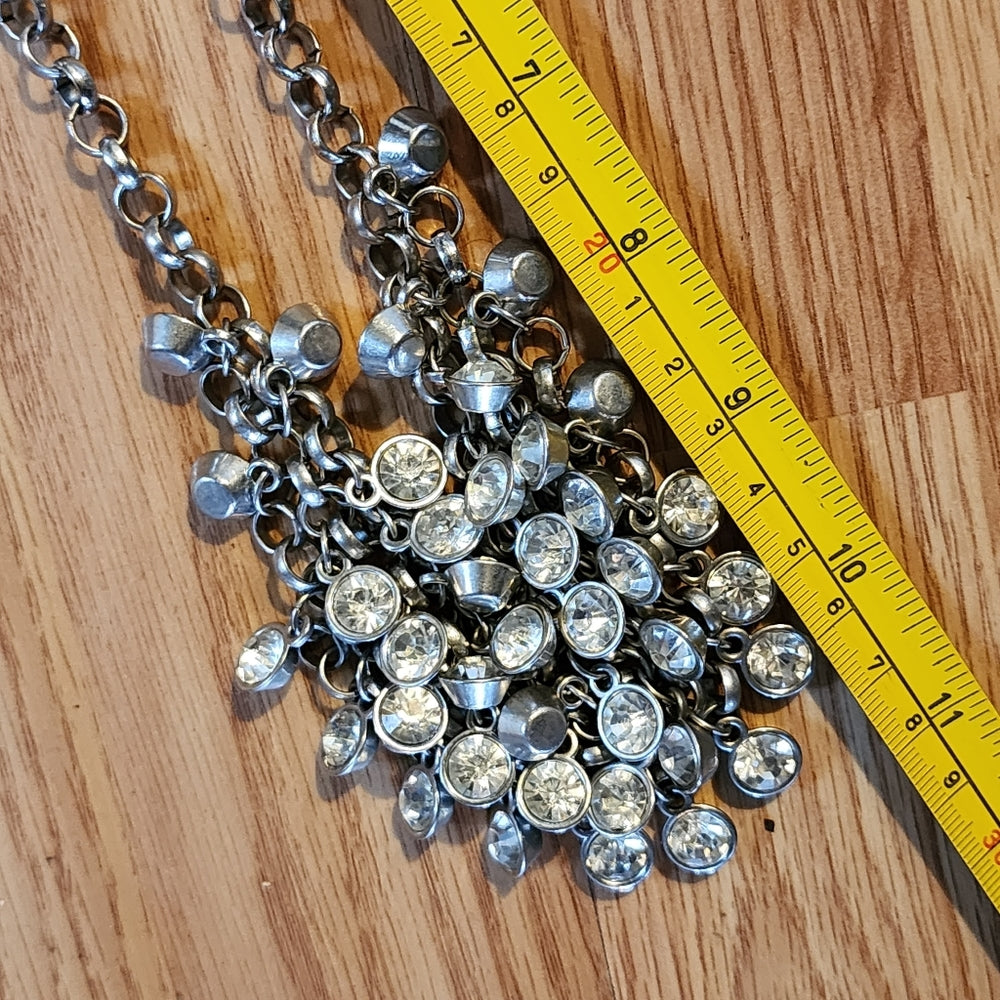 Costume jewelry rhinestone bib necklace