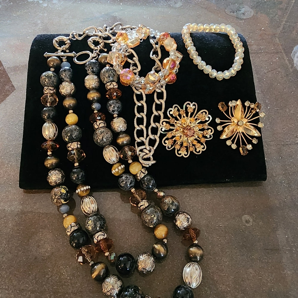 Fashion costume jewelry art glass Aurora, borealis beads brooches necklace lot