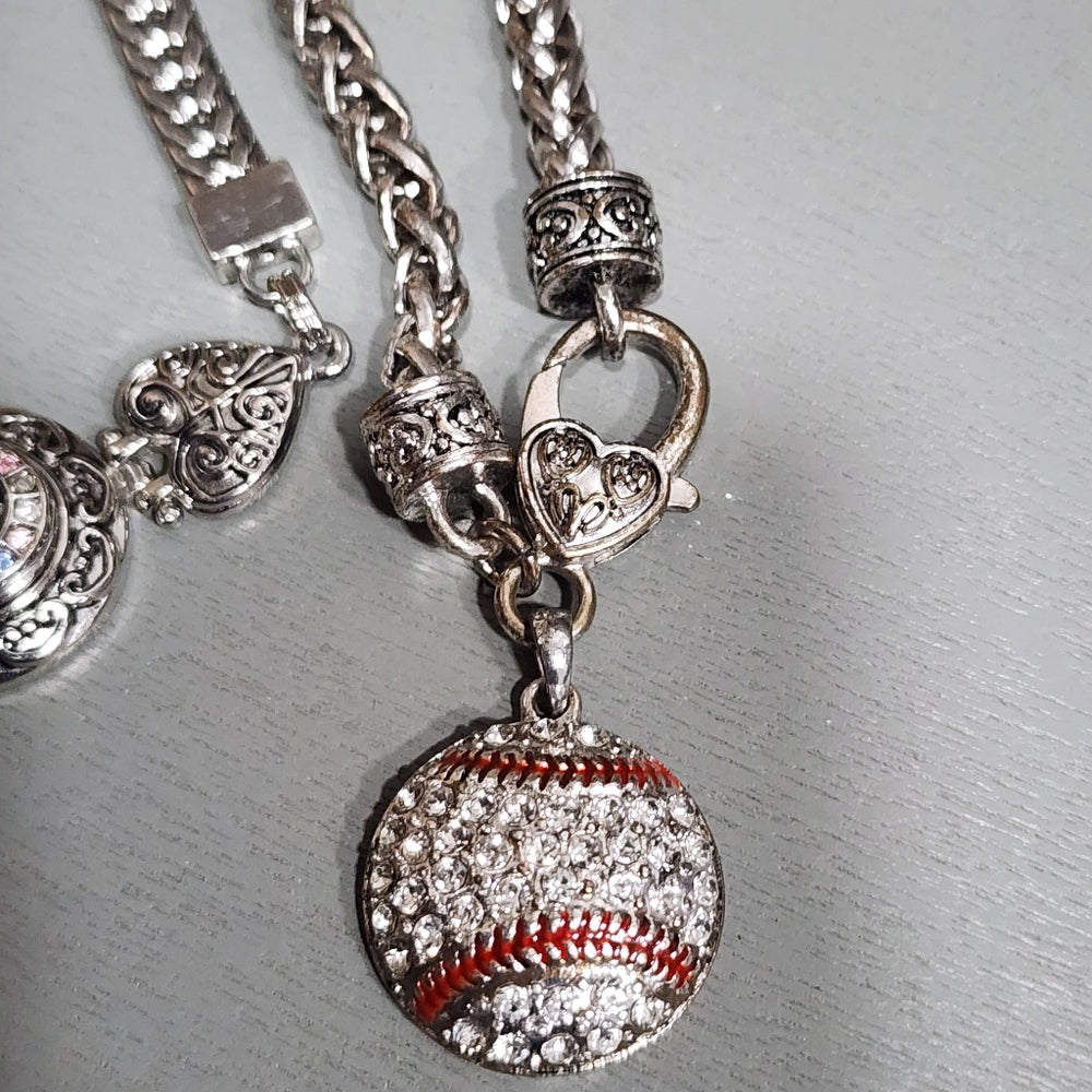 Fashion costume jewelry lot necklaces and bracelets some silver tone