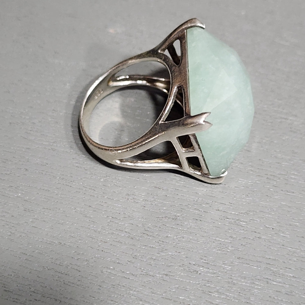 Statement sterling silver chunky ring light green stone Multifaceted size 9