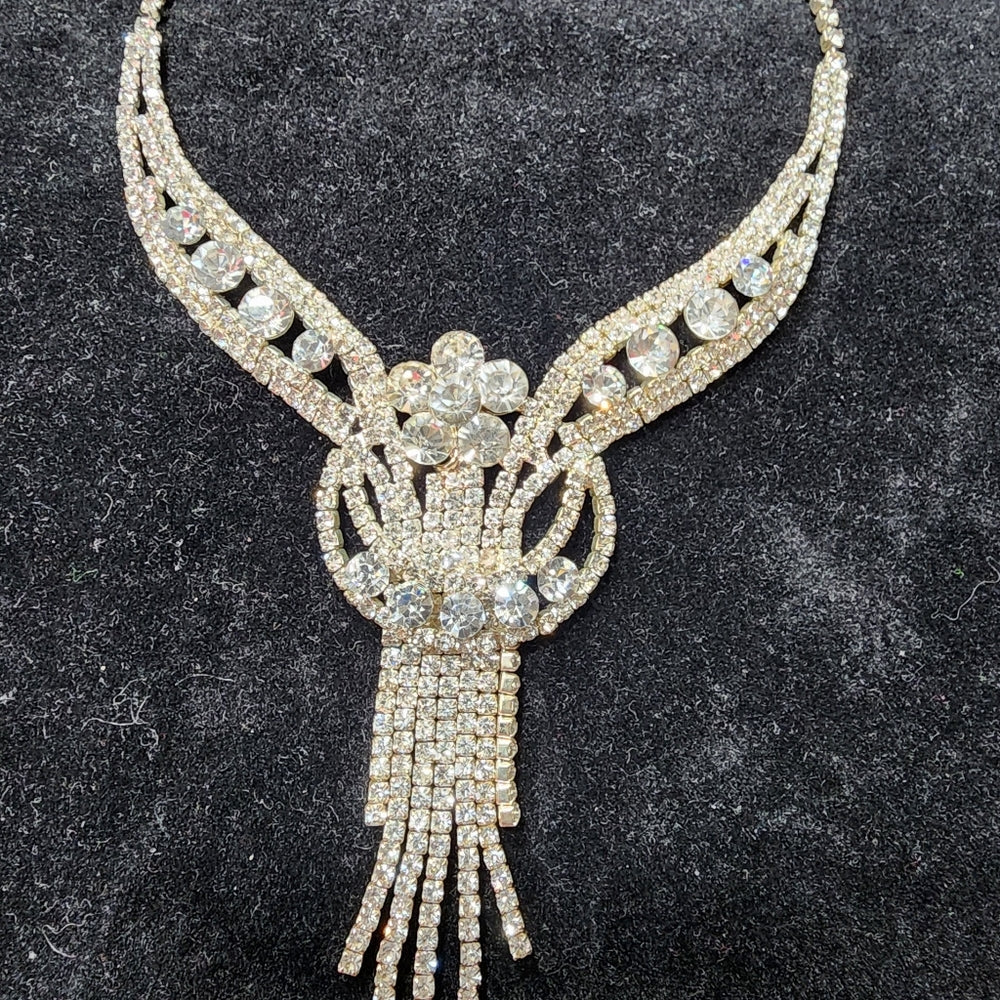 Floral rhinestone costume fashion jewelry necklace silver tone wedding party