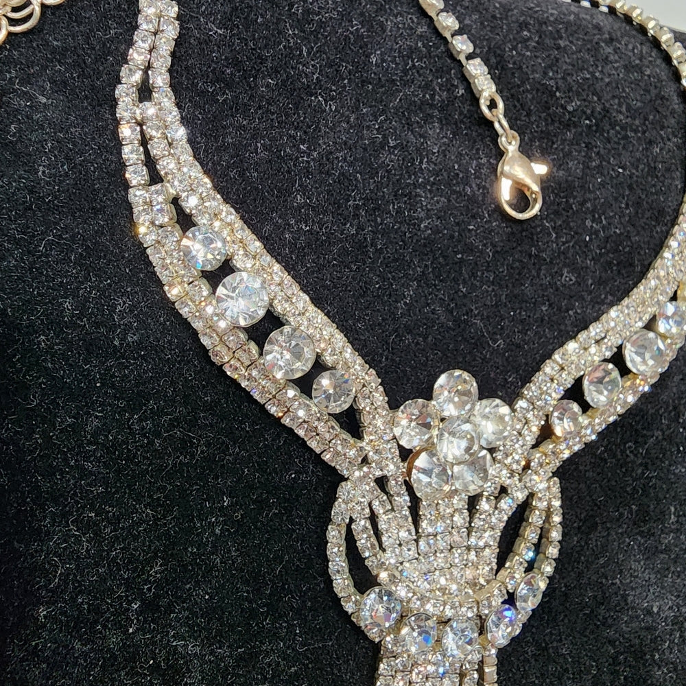 Floral rhinestone costume fashion jewelry necklace silver tone wedding party