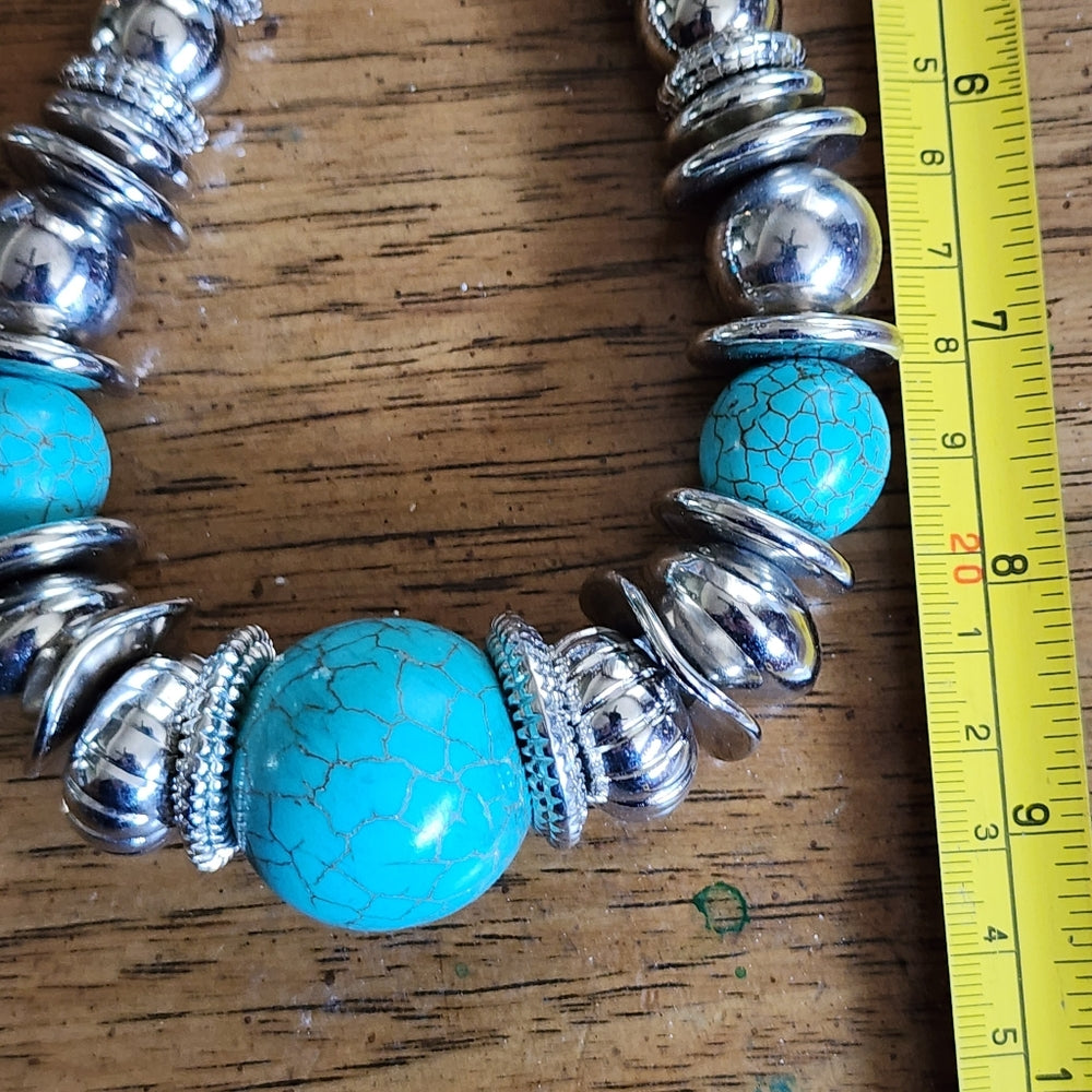 Costume jewelry statement Fashion necklace silver tone turquoise color chunky