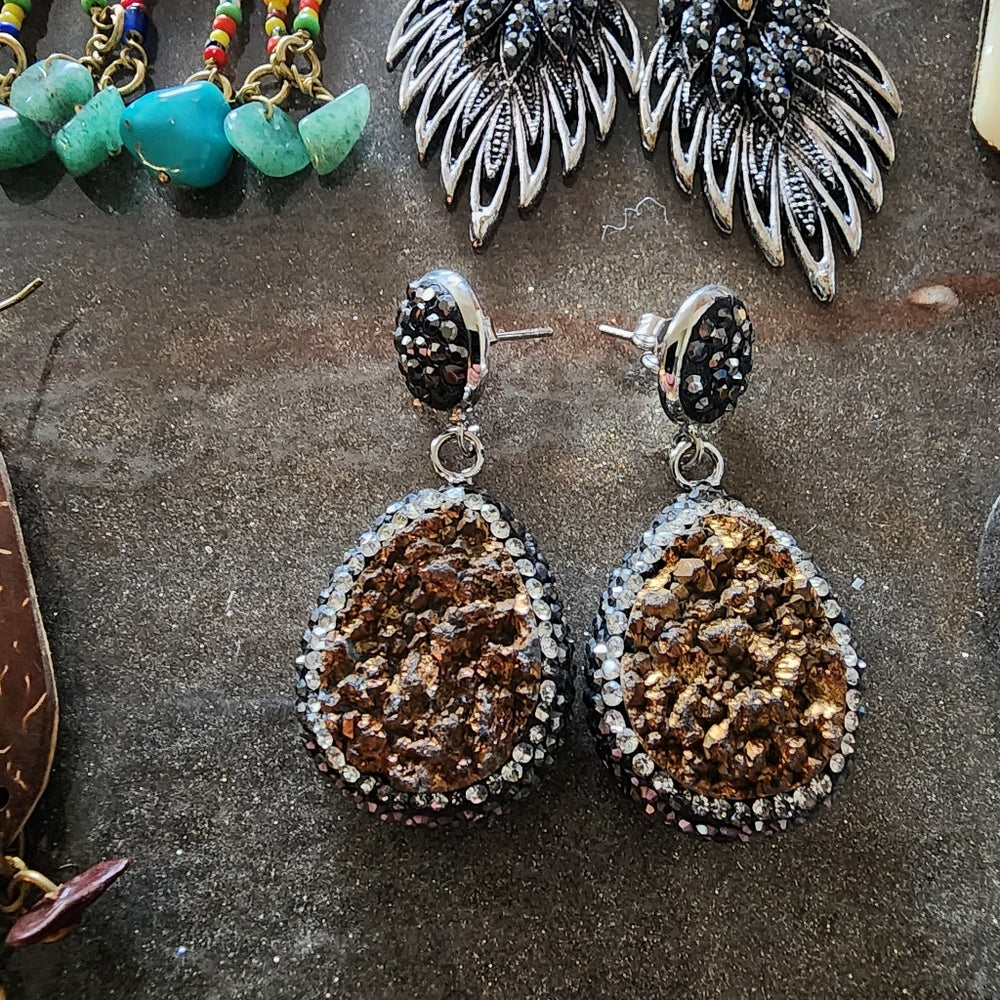 Bundle lot fashion costume earrings 17 pair rhinestone dangle feather coin