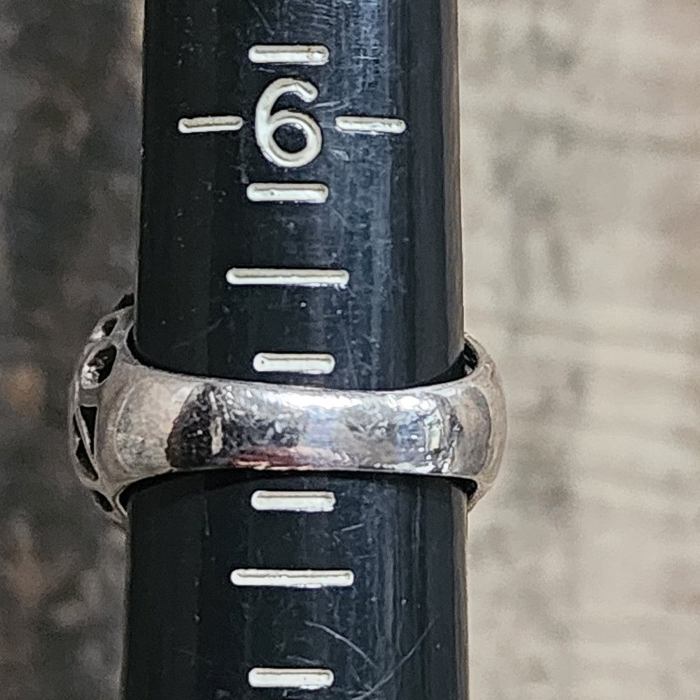 Sterling silver chunky ring with black stone size 7