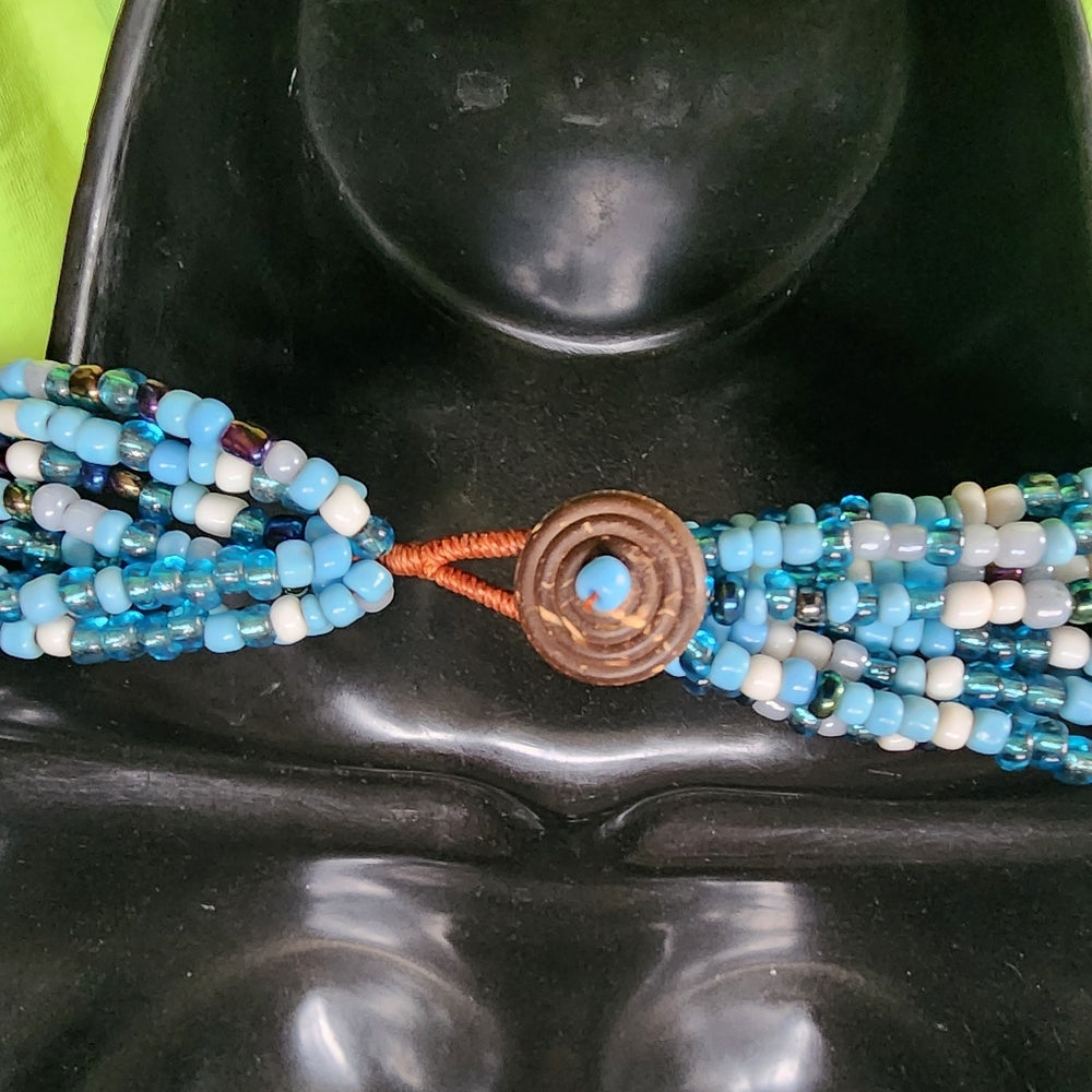 Costume fashion jewelry glass beaded necklace turquoise blue tones