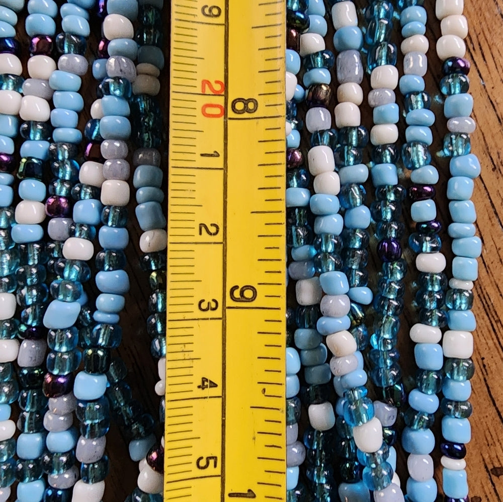 Costume fashion jewelry glass beaded necklace turquoise blue tones