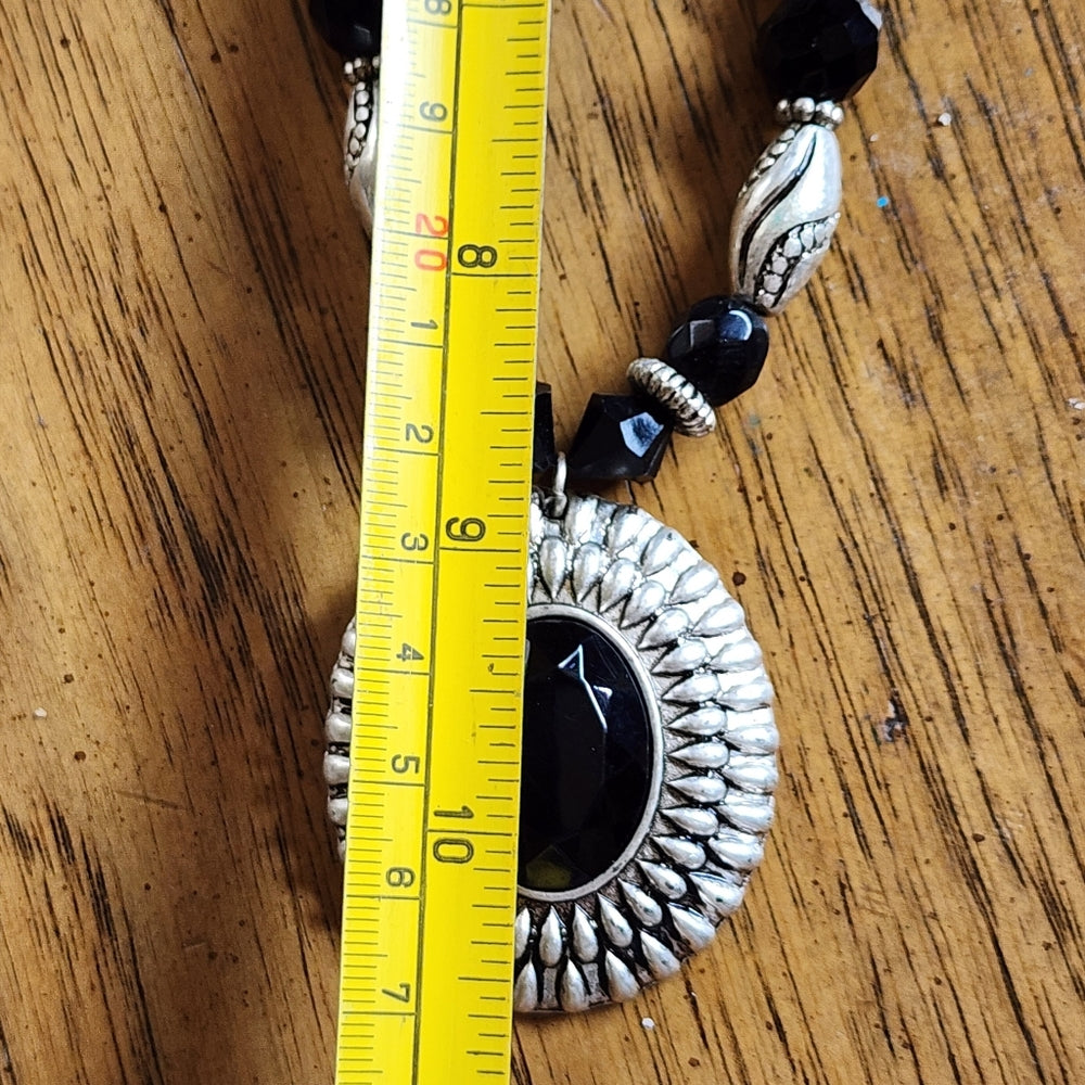 Coldwater Creek fashion costume jewelry black beaded pendant necklace