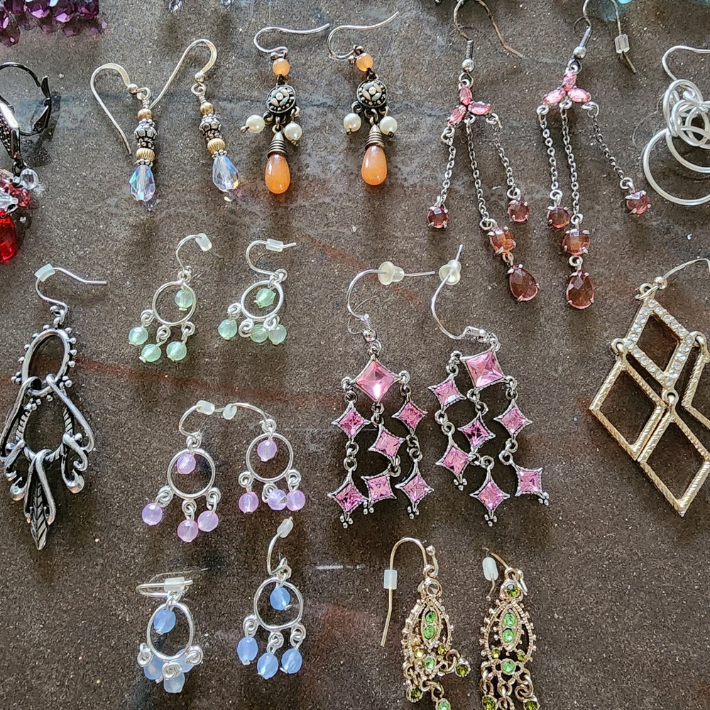 Bundle lot fashion costume jewelry pierced earrings dangle rhinestone dice