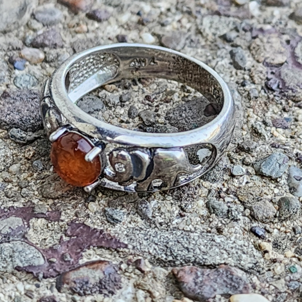Vintage sterling silver Amber stone Lucky elephant ring size 7