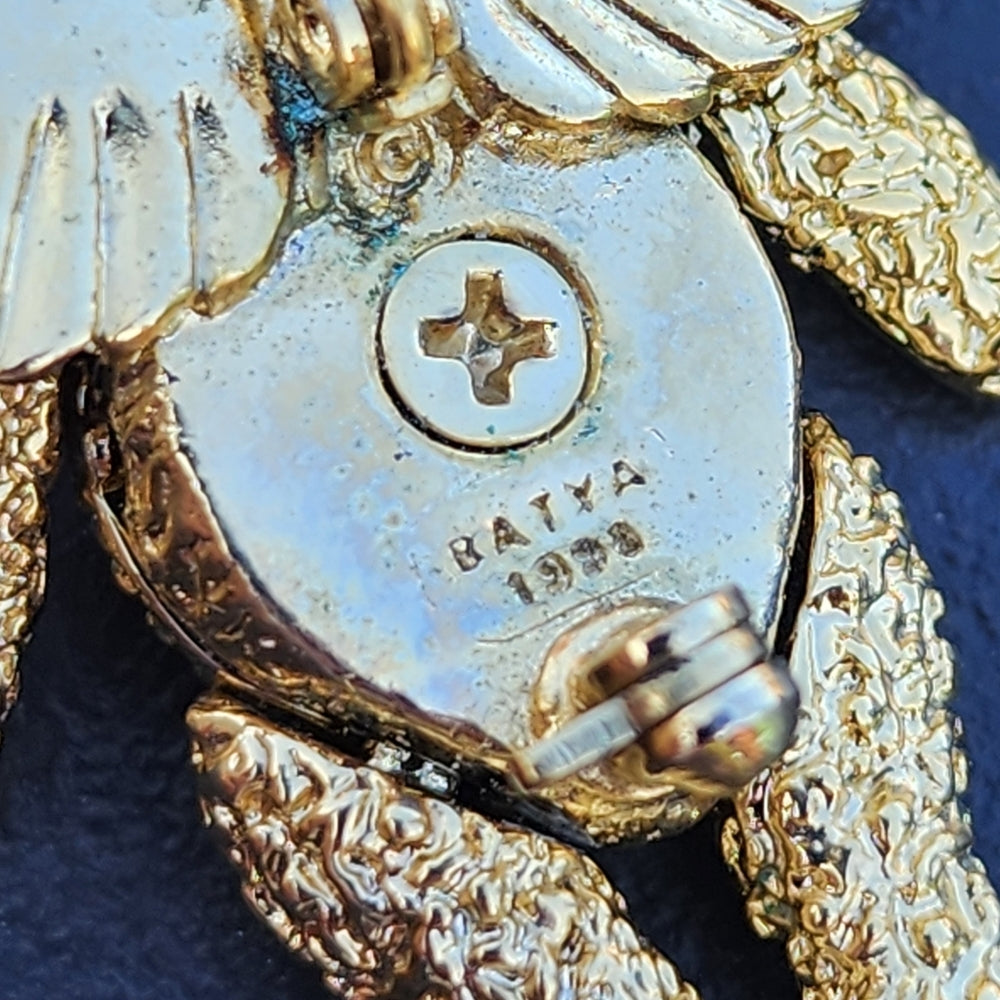 Batya vintage articulated teddy bear gold tone pendant brooch scarf pin jewelry