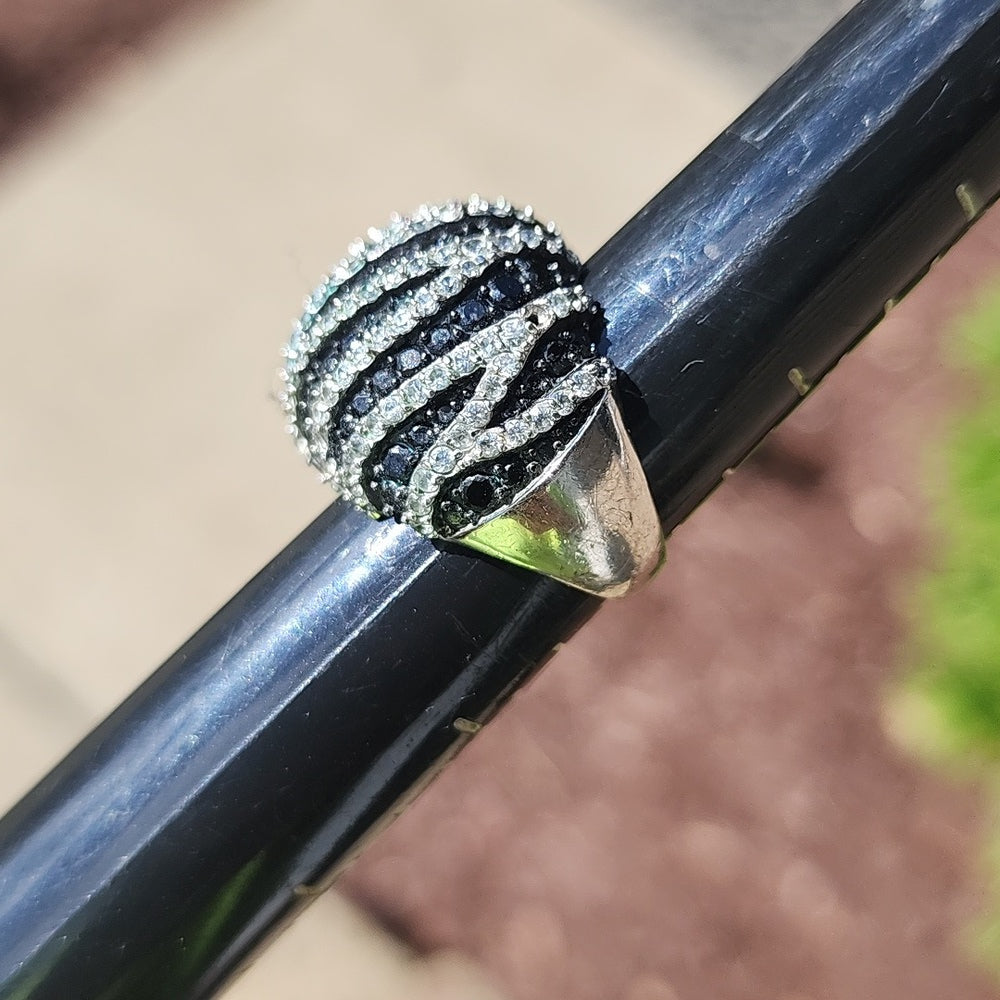 Sofia Vergara black white cubic zirconia zebra print oversized ring missing 1