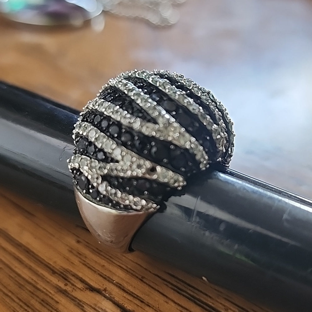 Sofia Vergara black white cubic zirconia zebra print oversized ring missing 1