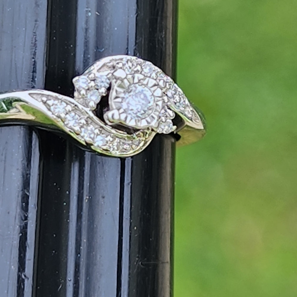 10K white gold diamond wedding engagement ring size 6.5