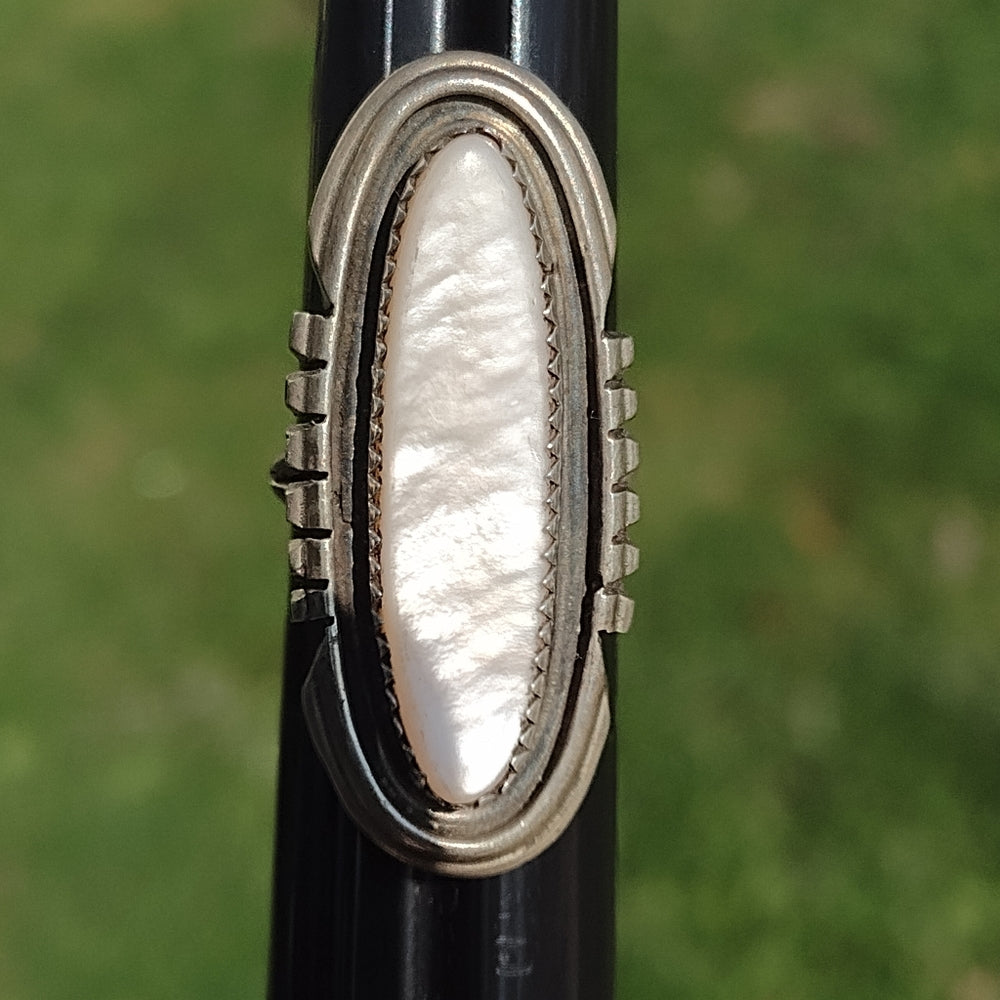 Artist sign sterling silver handmade native American MOP ring size 6.25