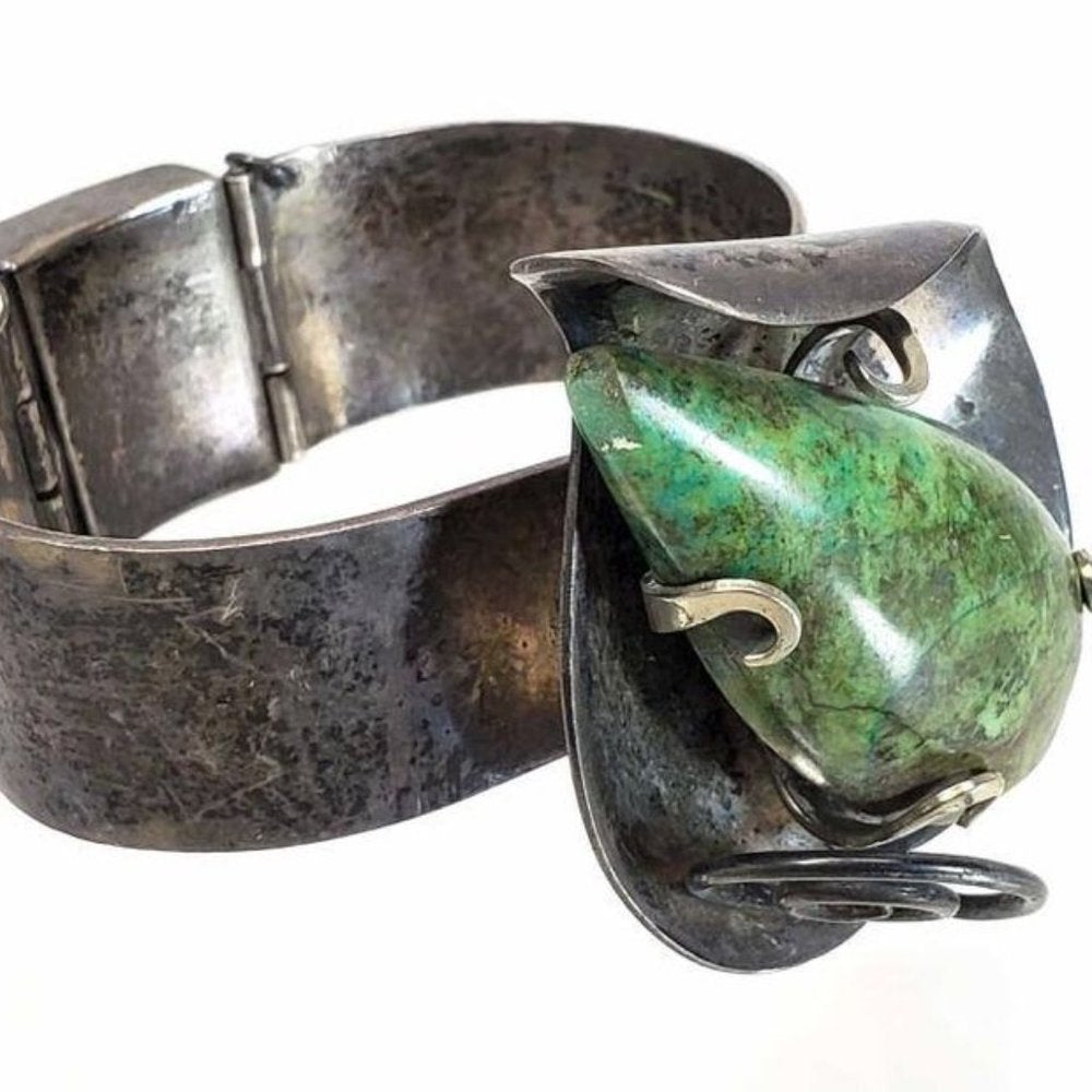 Artist signed Vintage Mexican silver cuff bracelet. Chip at point of sto…
