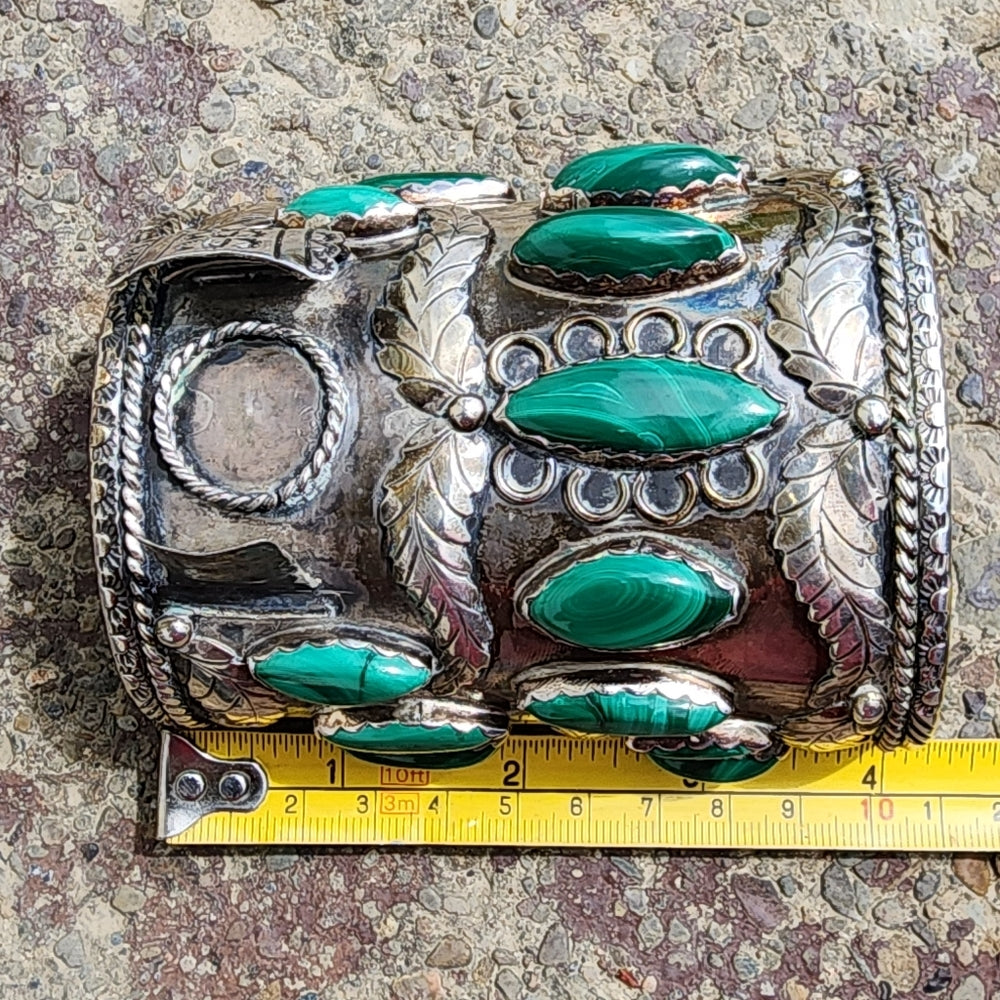 Native American Navajo Jerry Roan sterling silver malachite cuff bracele…