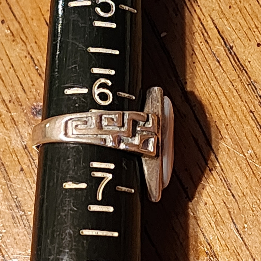 Handmade sterling silver ring with mother of pearl size 6.5 Native American ?