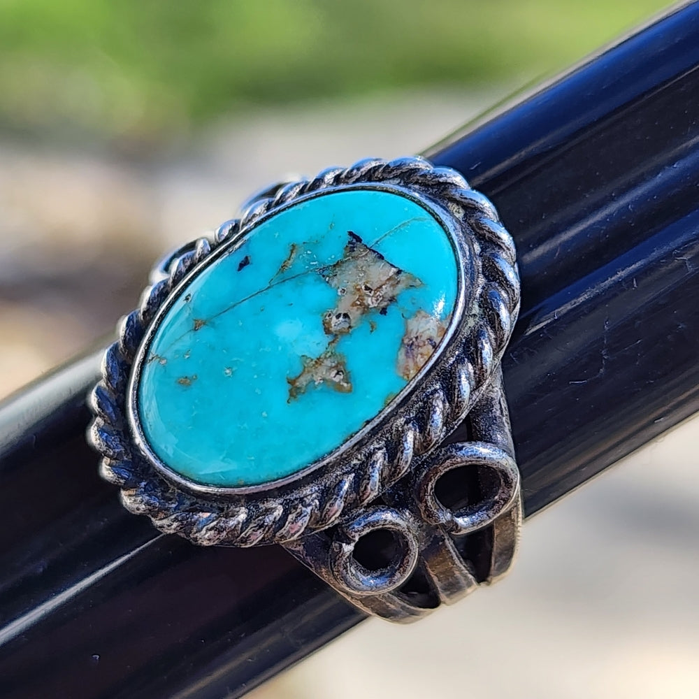 Vintage Sterling silver Native American Turquoise Ring as is size 8.5