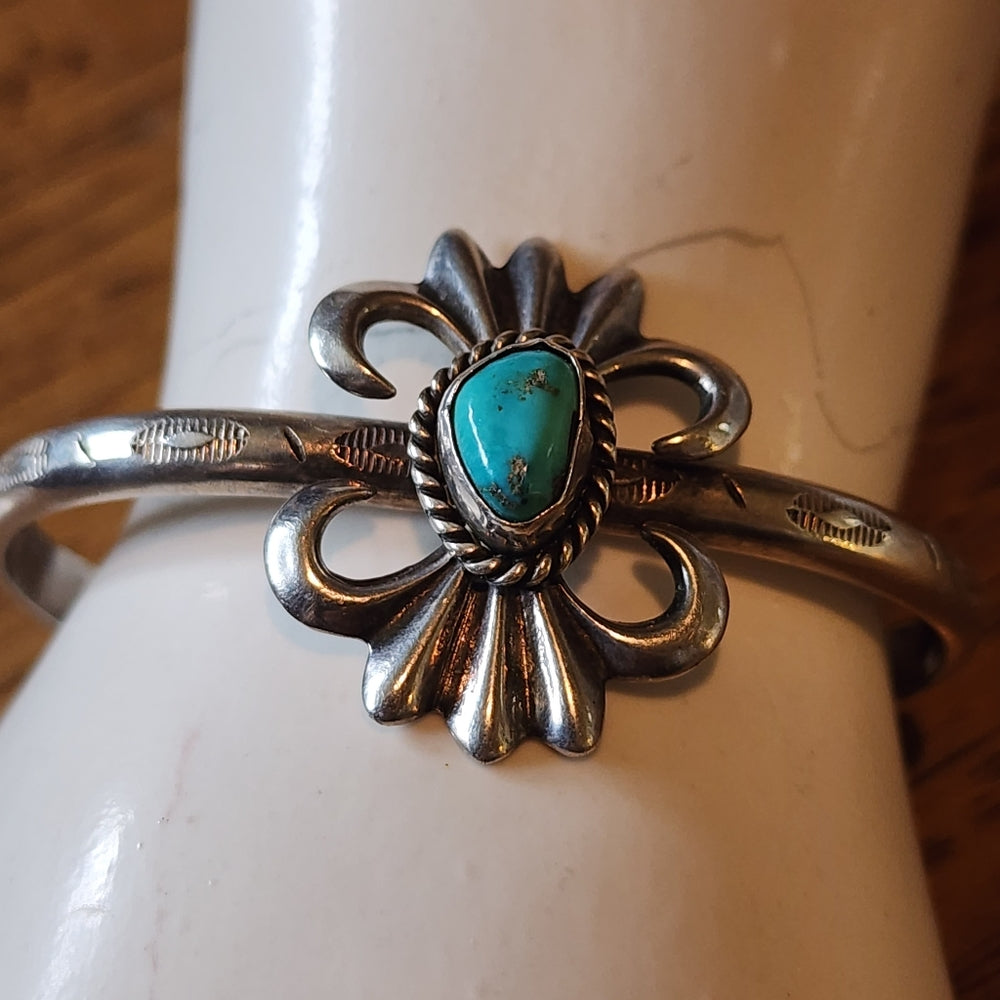 Vintage sterling silver Native American turquoise cuff bracelet