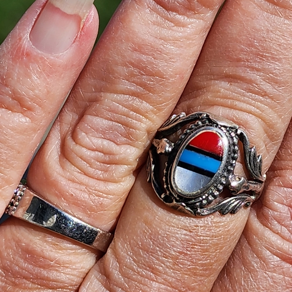 Size 7.5 vintage Native American sterling silver inlay ring fine jewelry