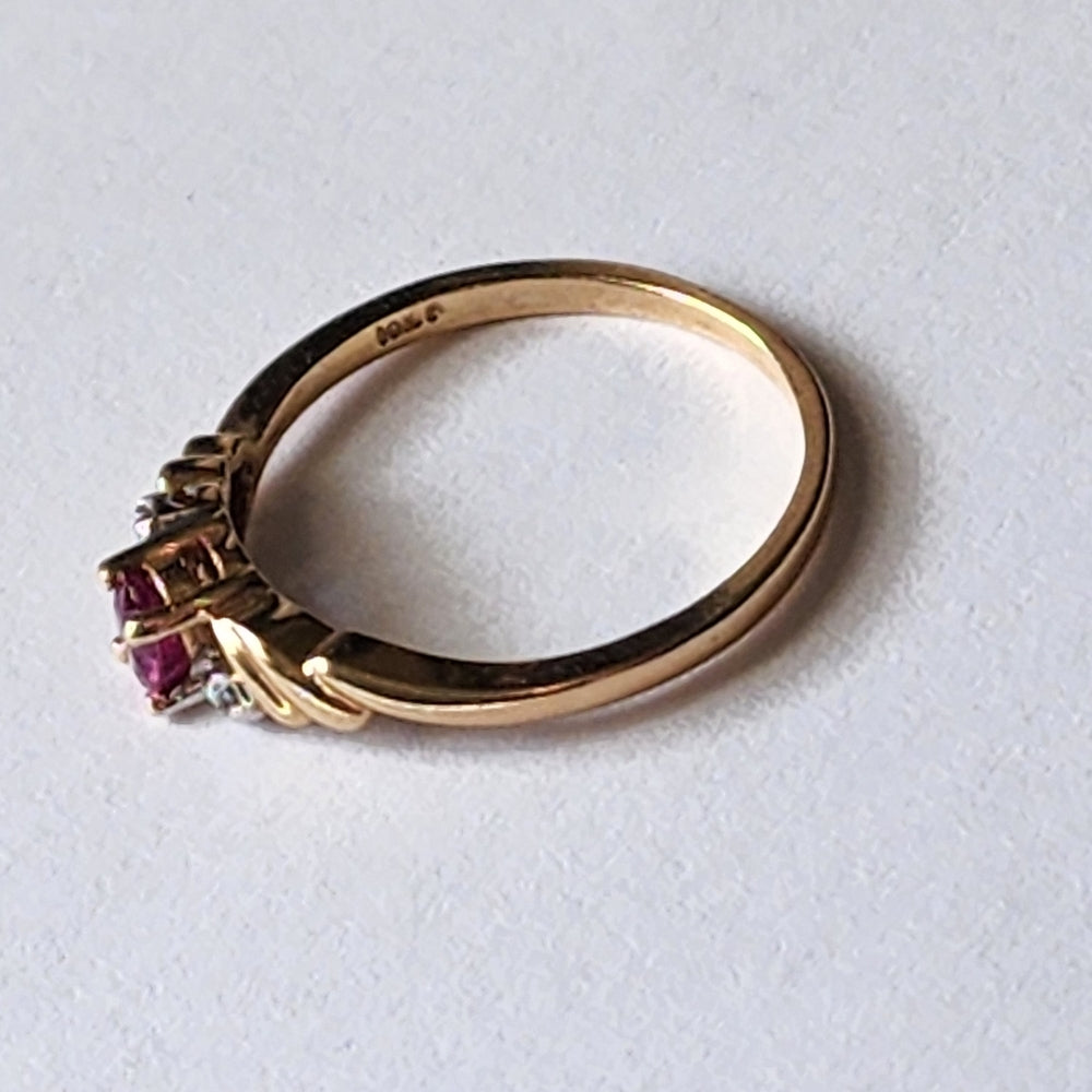 10K yellow gold pink sapphire and diamond ring size 6.5 fine jewelry