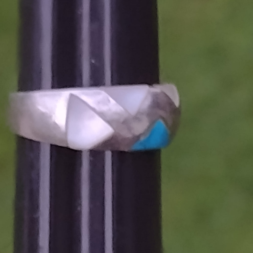 Sterling silver inlay ring mother of pearl and bluestone size 7 wedding band