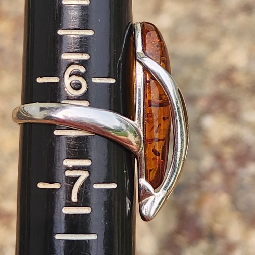 Vintage modernist abstract Amber sterling silver ring artist signed size…