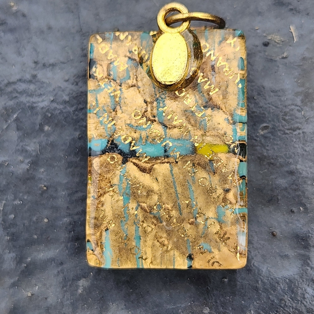 Signed Vetro Di Murano made in Italy Art glass pendant venetian fashion jewelry