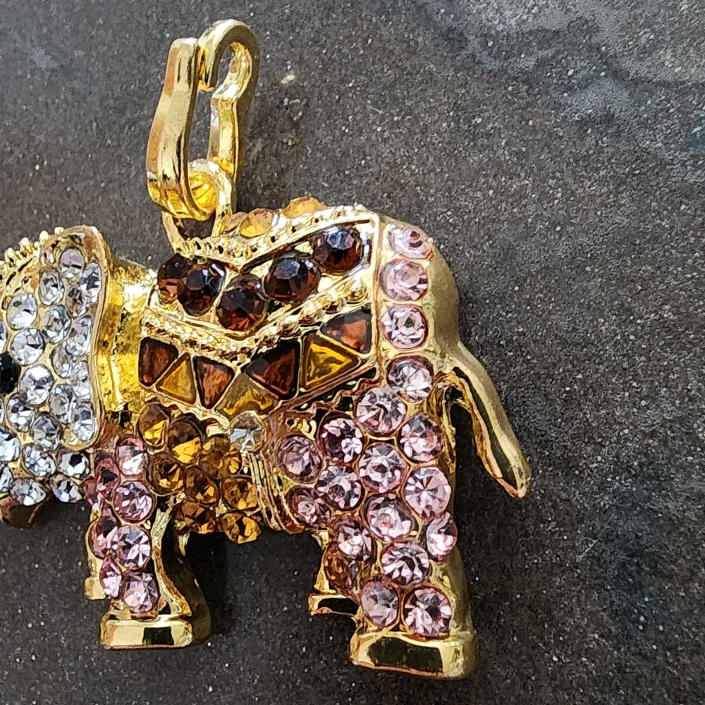 Rhinestone gold tone elephant pendant  fashion costume jewelry