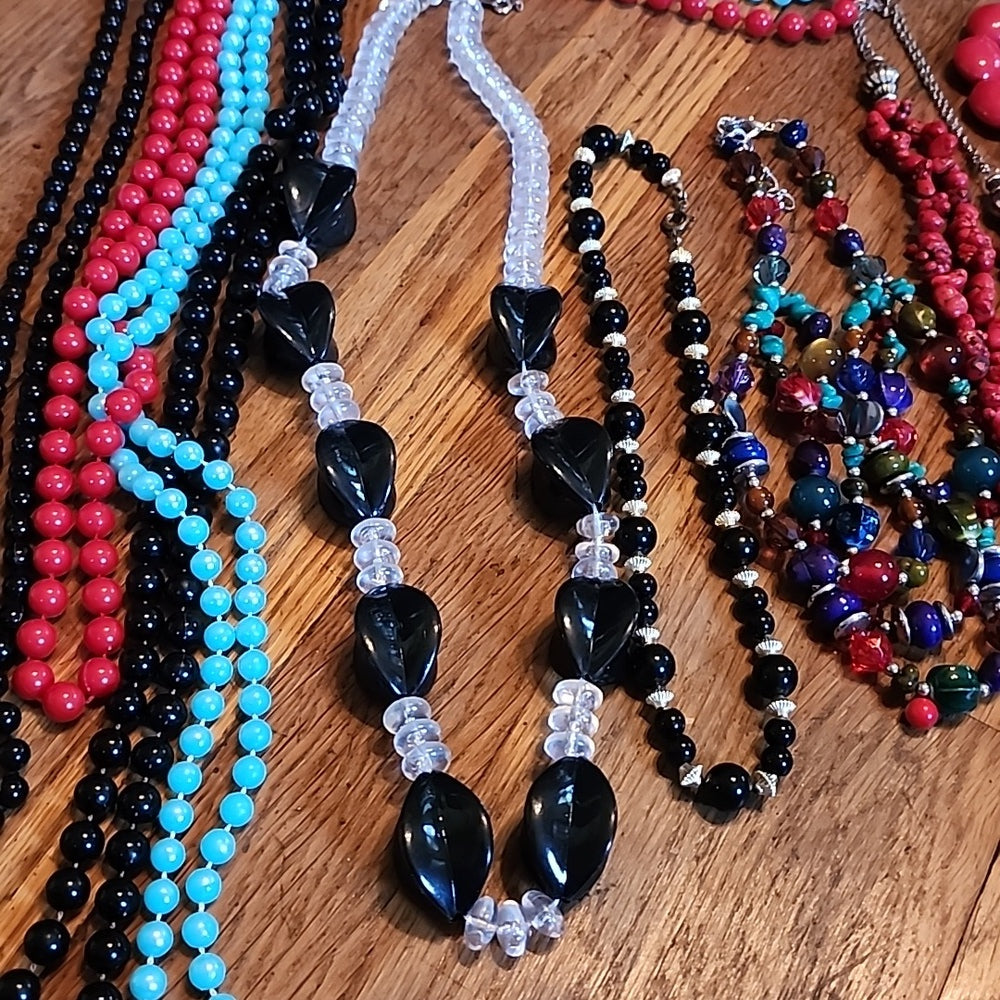 Bundle lot acrylic lucite bead necklaces costume fashion jewelry