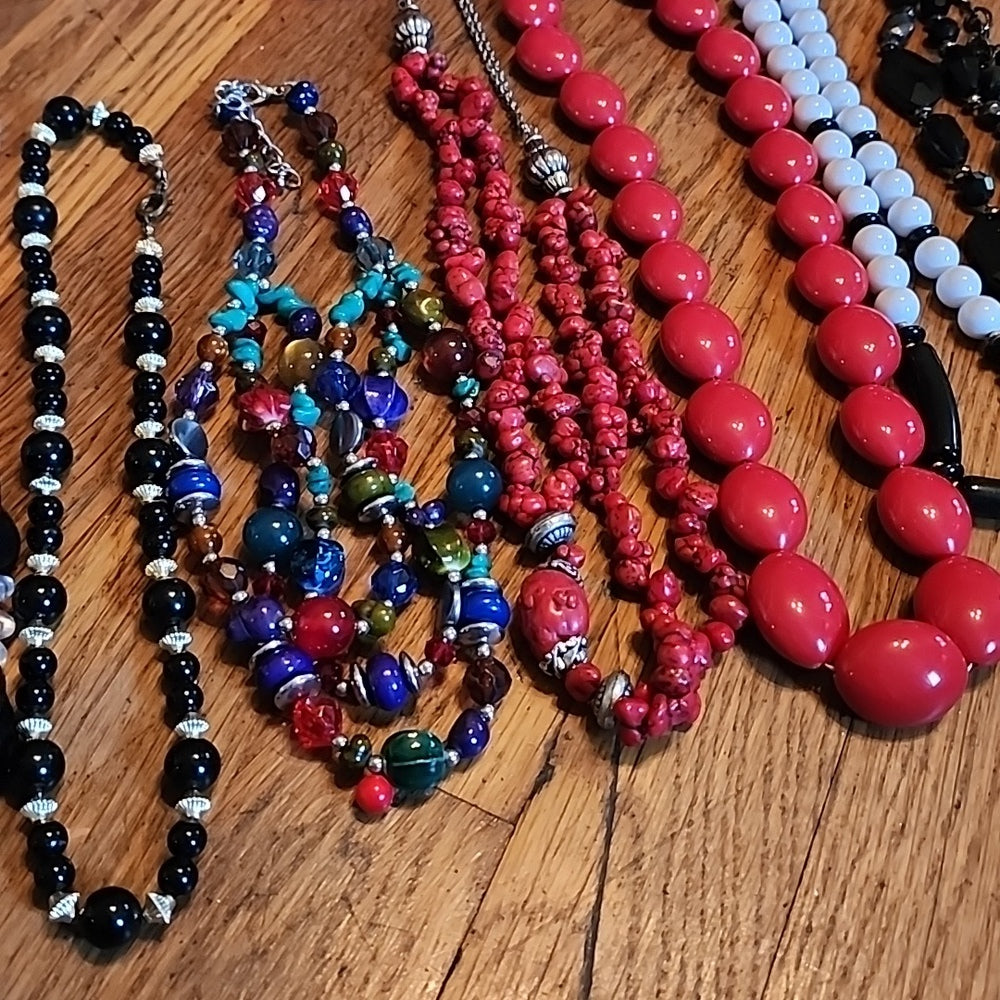 Bundle lot acrylic lucite bead necklaces costume fashion jewelry