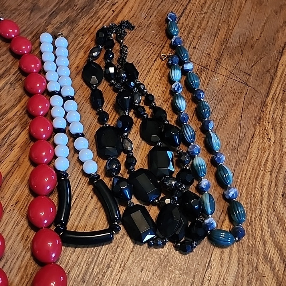Bundle lot acrylic lucite bead necklaces costume fashion jewelry