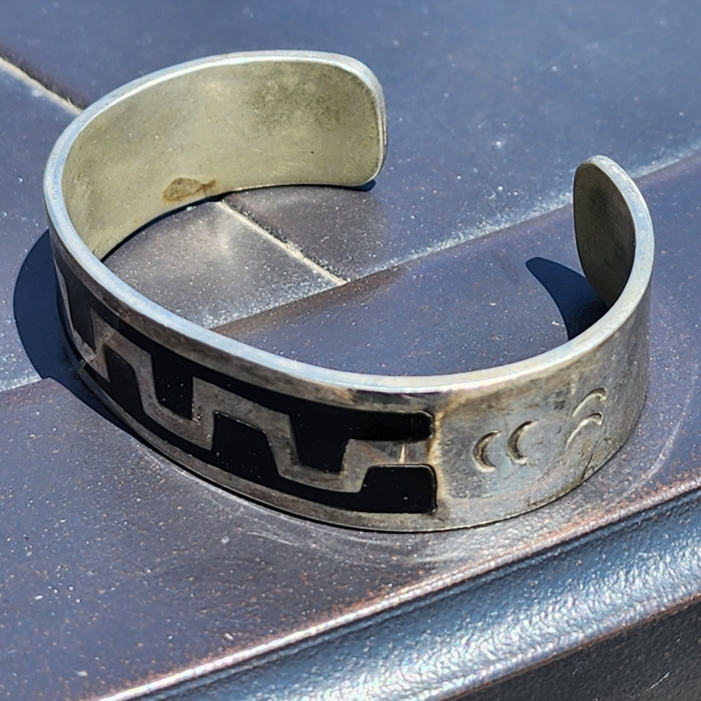 Vintage old sterling silver Native American Mexican? cuff bracelet ename…