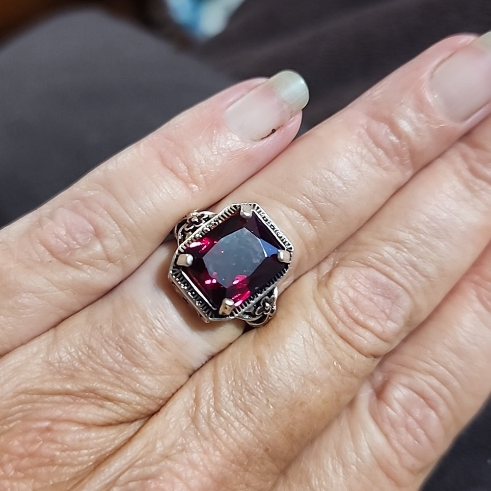 Sterling silver ornate ring with Red Ruby color stone size 5.5 Fine Jewelry