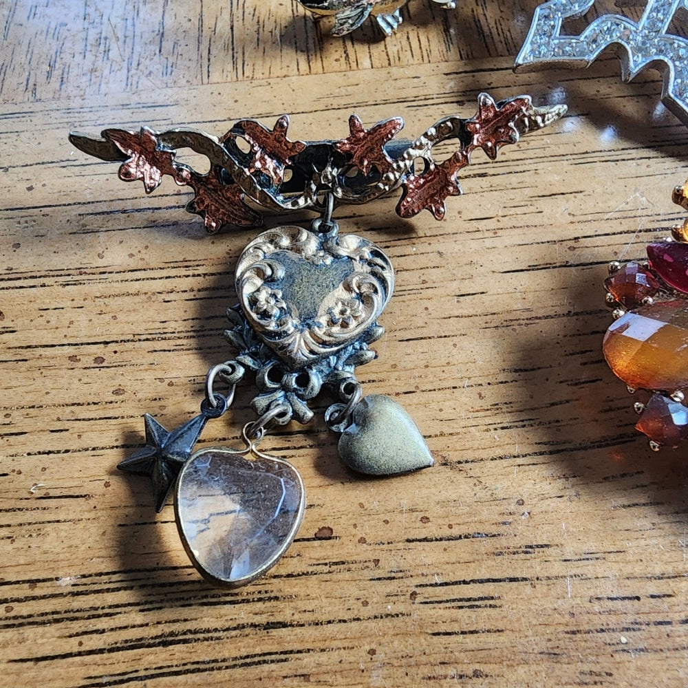 SALE Bundle lot costume fashion jewelry brooches scarf pin  flowers fish snow…