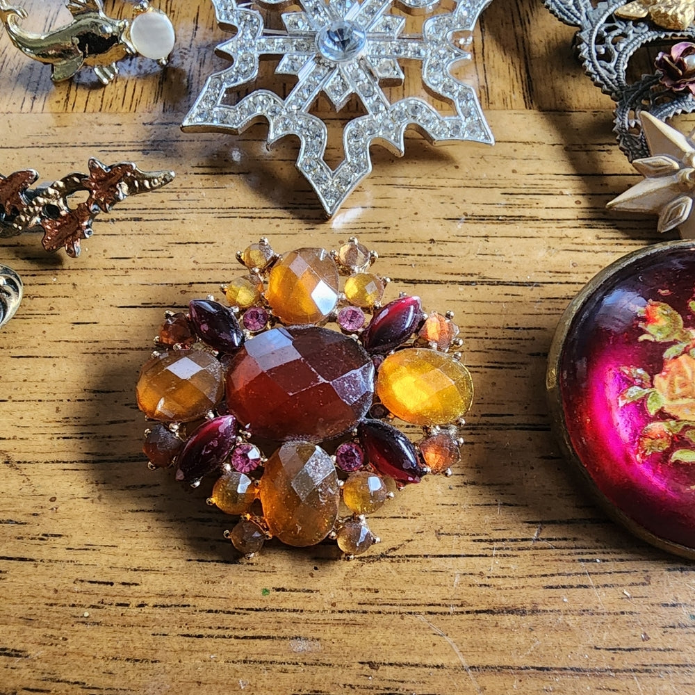 SALE Bundle lot costume fashion jewelry brooches scarf pin  flowers fish snow…