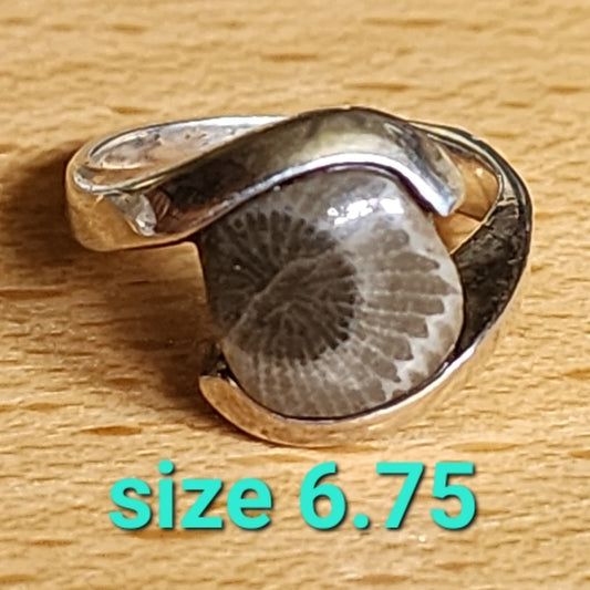 Sterling silver fossil ring size 6.75 Native American ?